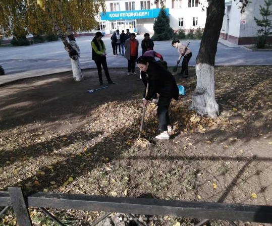 Титов орта мектебінің ұжымы жалпы Республикалық сенбілікке қатысты